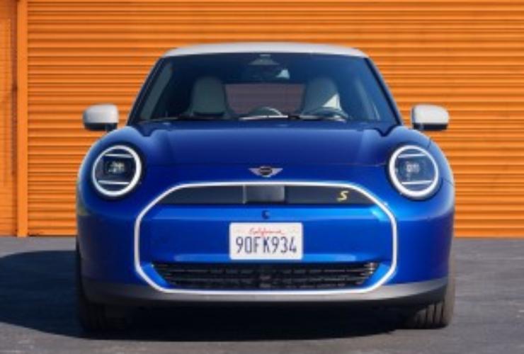 Mini elettrica, ora la produzione è stata fermata