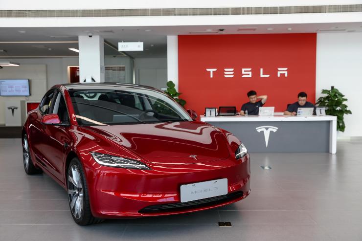 Tesla Model 3 polemiche a non finire